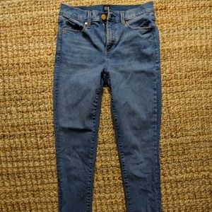 GAP Light Blue Wash True Skinny Jeans size 27